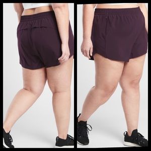 Athleta Hustle 3” Short Liner Stretch Laser Cut Mid-Rise Light Run Plus Sz NWT
